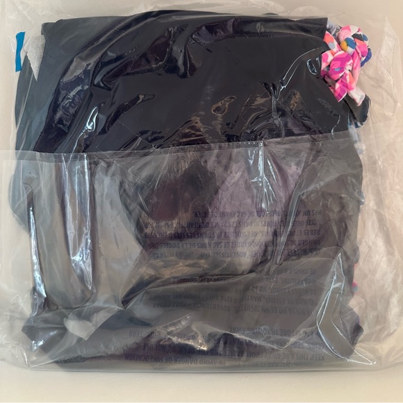 Lilly Pulitzer isle lattice one piece swimsuit navy - Picture 5 of 5